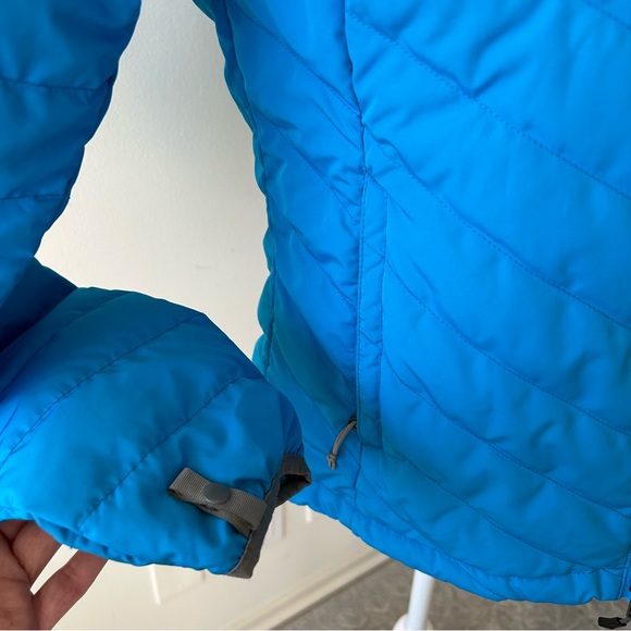 The North Face Lightweight Down Jacket - Picture 3 of 8
